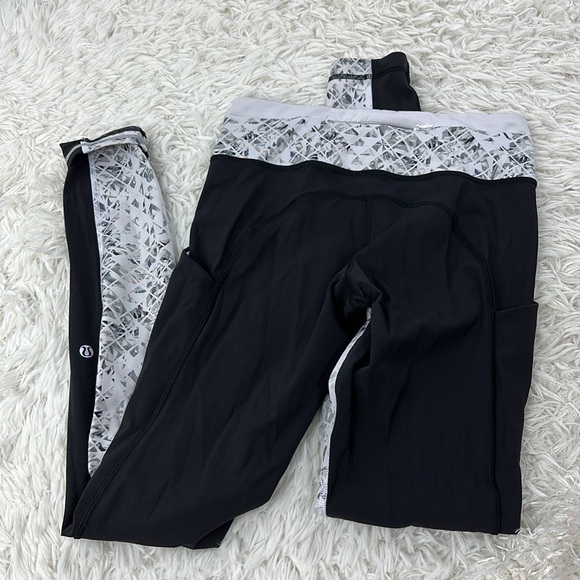 🔥$SALE$🔥 Lululemon Speed Tight *Full-On Luxtreme Unbreakable White Black - Picture 6 of 7
